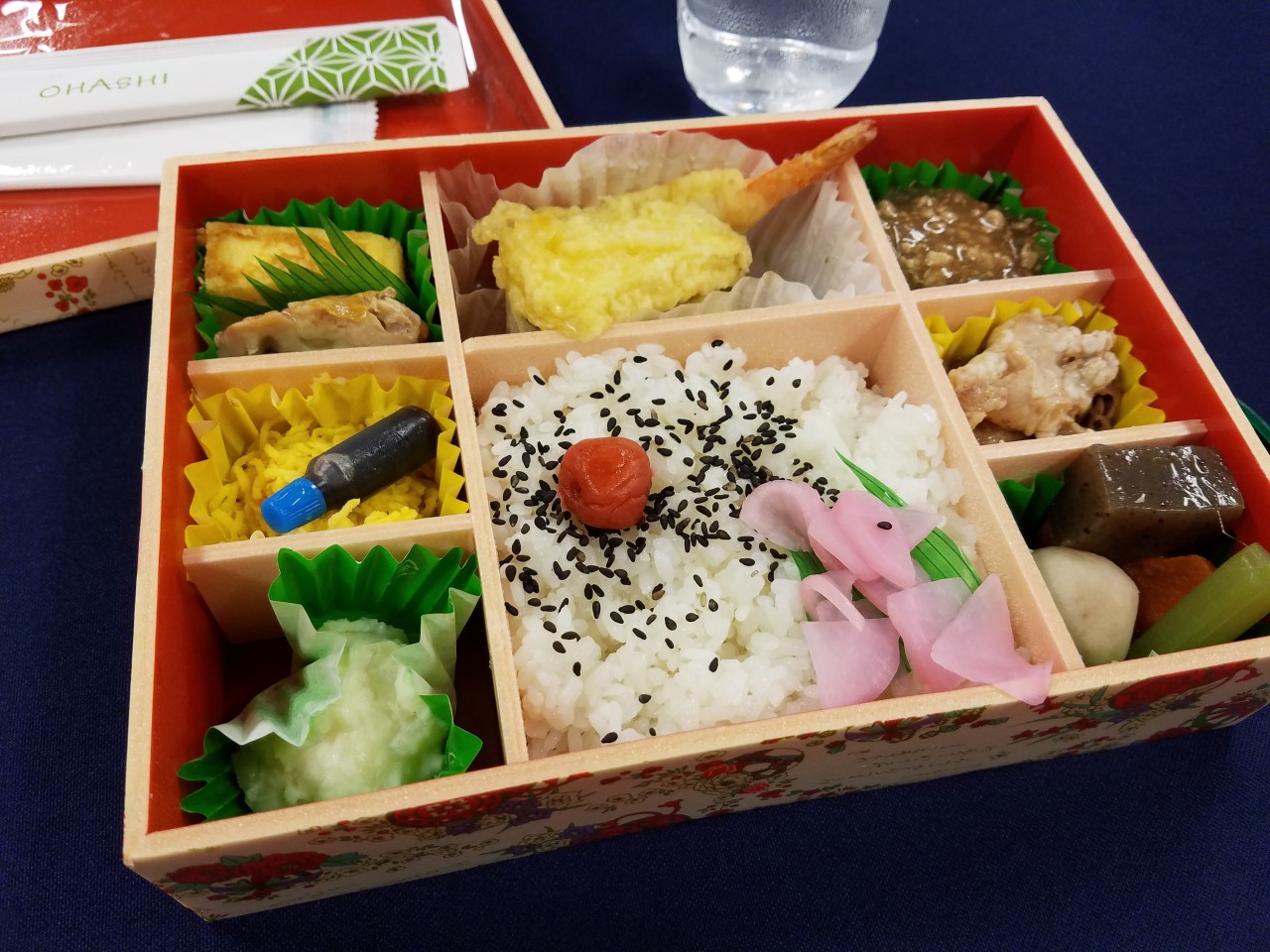 お弁当。Xperia飯じゃなかった……