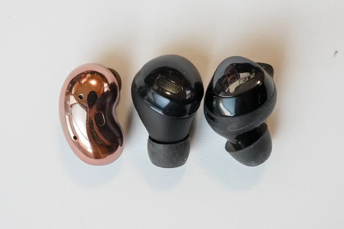 イヤホン Galaxy Buts Pro サムスン、ワイヤレスイヤホン「Galaxy Buds Pro」を発表--自動