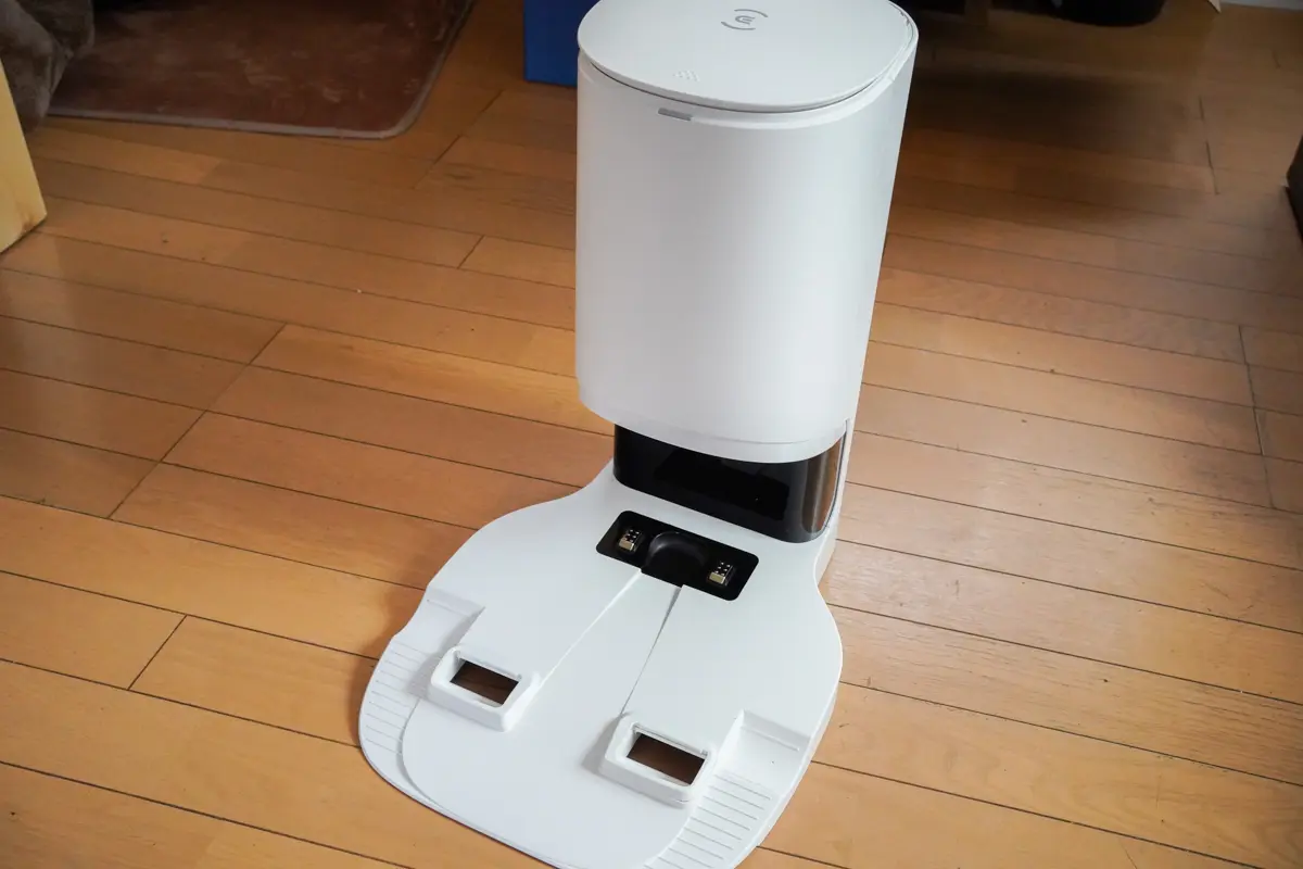 自動ゴミ収集ステーションが便利な「ECOVACS DEEBOT N8+