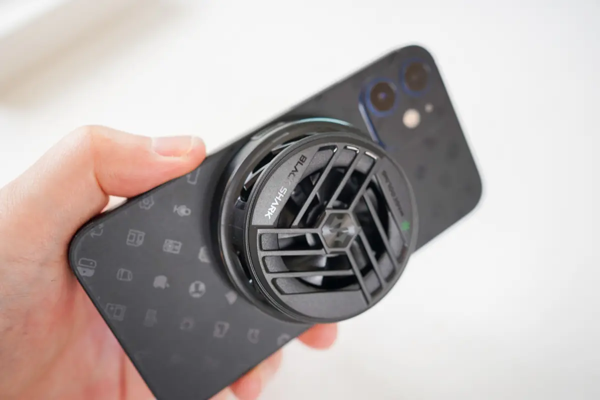 スマホ用クーラー「Black Shark Magnetic Cooler」レビュー。予想以上 