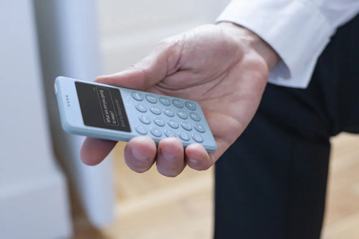 Style、SIMフリーフィーチャーフォン「Punkt. MP02 New