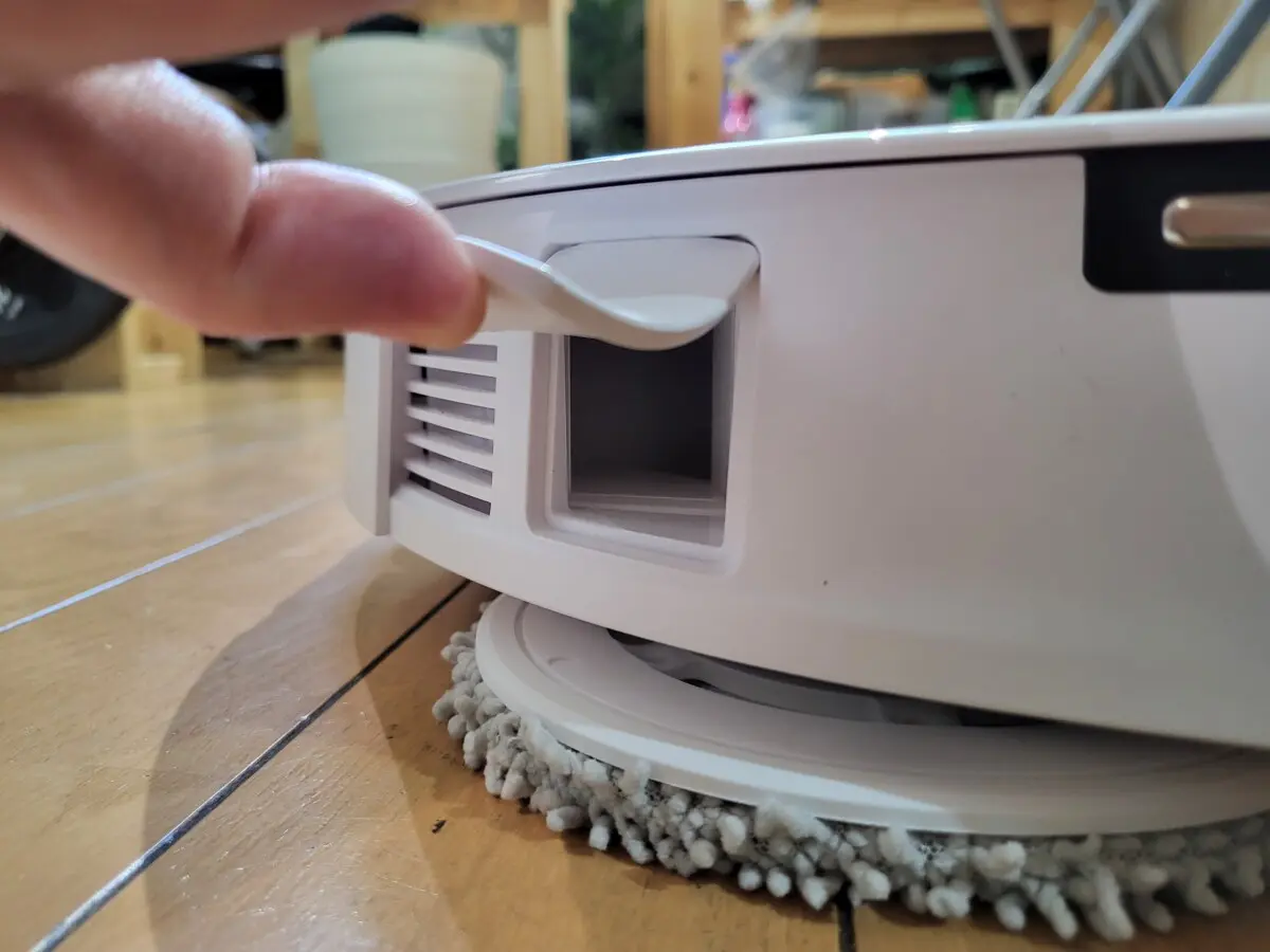 自動ゴミ収集機能にモップの自動洗浄機能も搭載「ECOVACS DEEBOT T10 