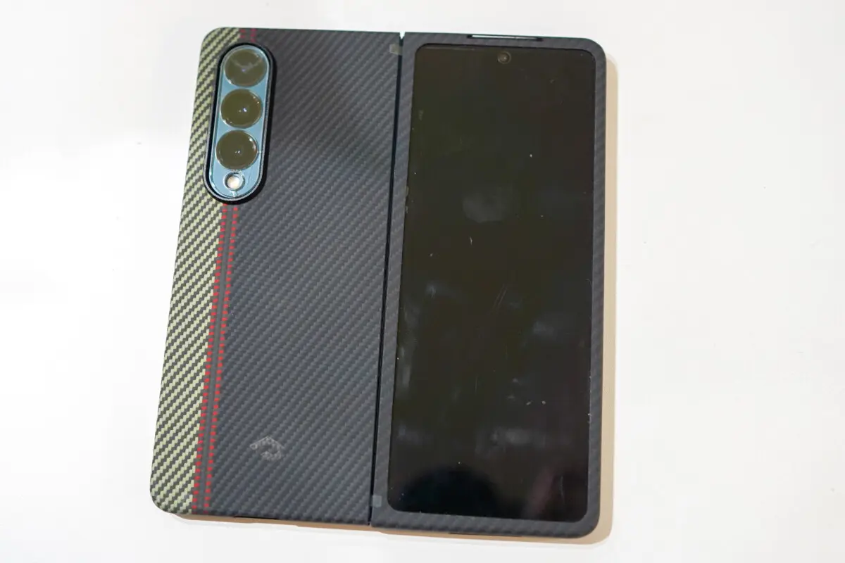 PITAKA「Air Case Samsung Galaxy Z Fold4」レビュー【PR
