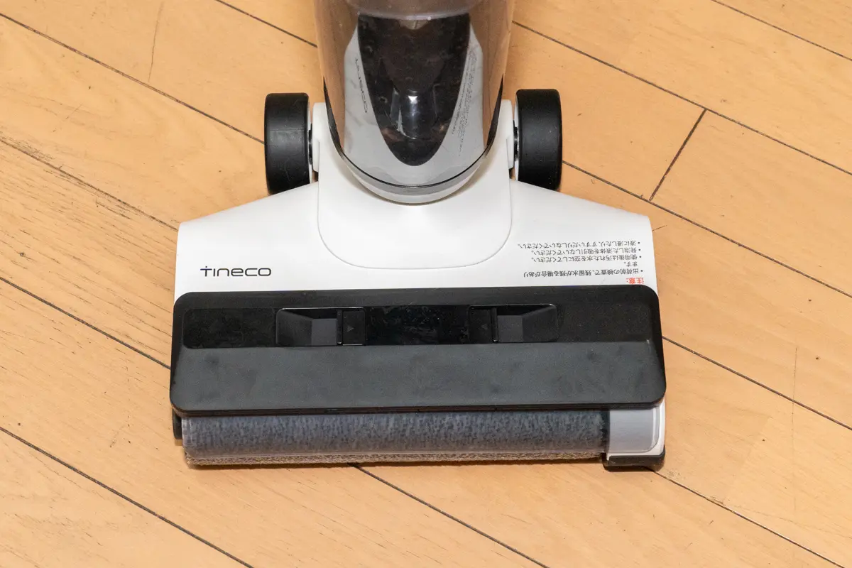 ハンディクリーナーにもなるスティック型水拭き掃除機「FLOOR ONE S5