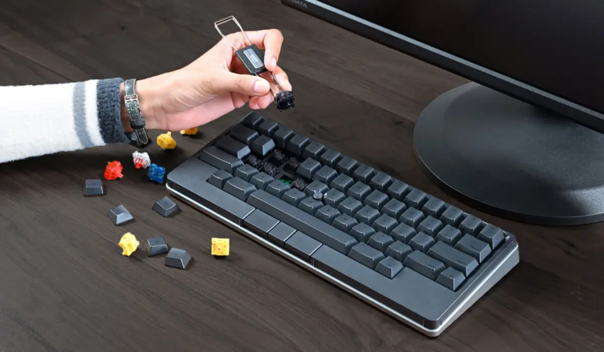 【箱なし】HHKB Studio 日本語配列 黒 赤ポイントスティック 箱なし】HHKB Studio 日本語配列 黒 赤ポイントスティック