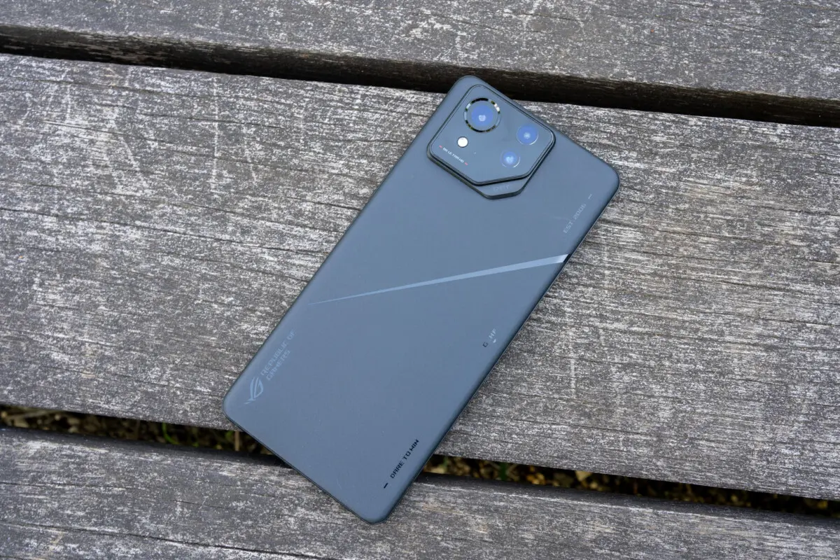 ROG Phone 8 Proインプレッション。ゲーミングというより普通に