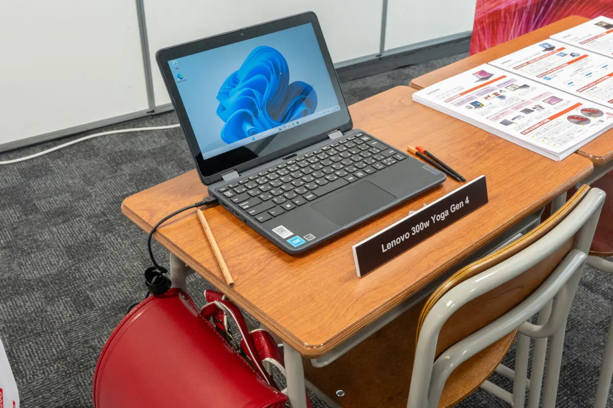 レノボ、GIGA 2.0向け端末を発表 鉛筆をスタイラスとして使える