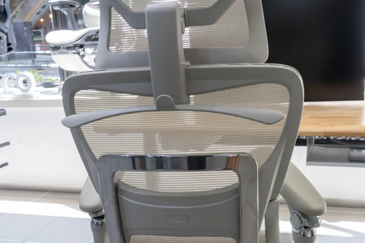 ワンランク上のプレミアムチェア「COFO Chair Premium 2」先行販売開始