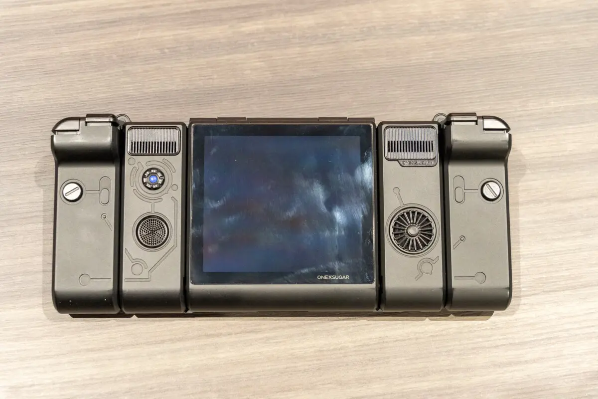 可変型2画面Androidゲーム機「ONEXSUGAR SUGAR 1 国内正規版」、11月