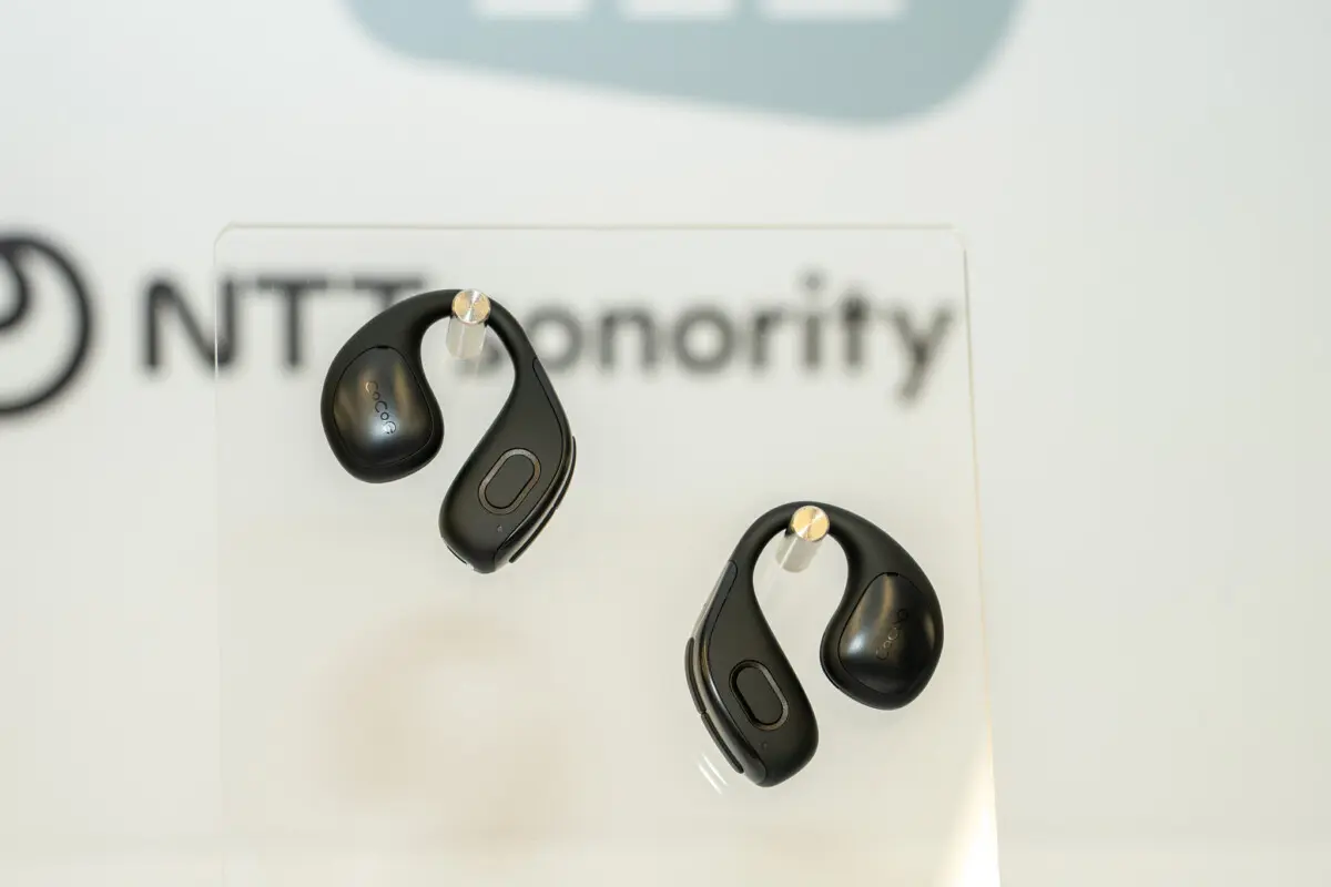 NTTソノリティ、世界初のオープンイヤー型集音器「cocoe Ear」発表。耳