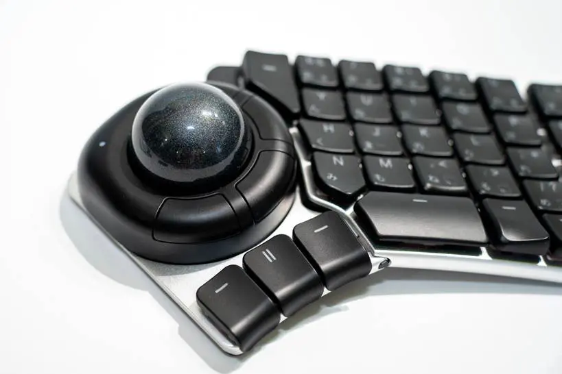 モジュール交換式の分割キーボード「Naya Create」日本語配列モデルが