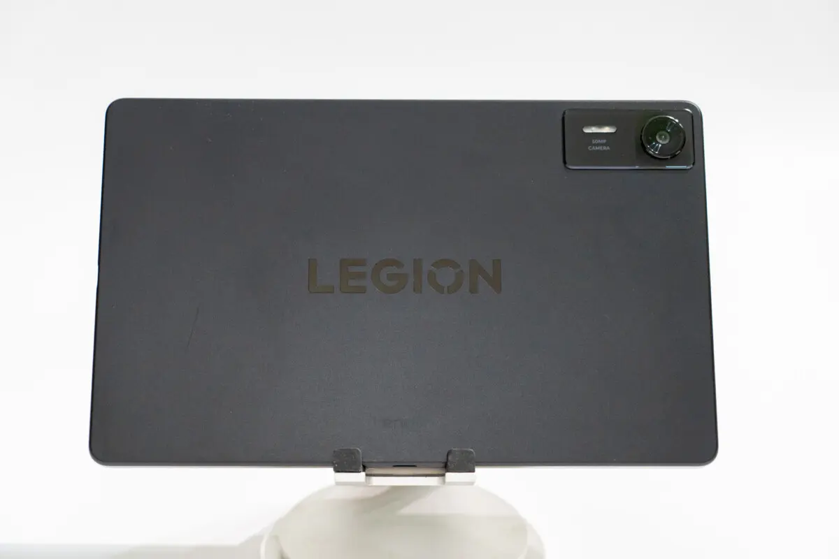 165Hz×Snapdragon 8 Elite搭載 ハイエンドタブレット「Legion Y700