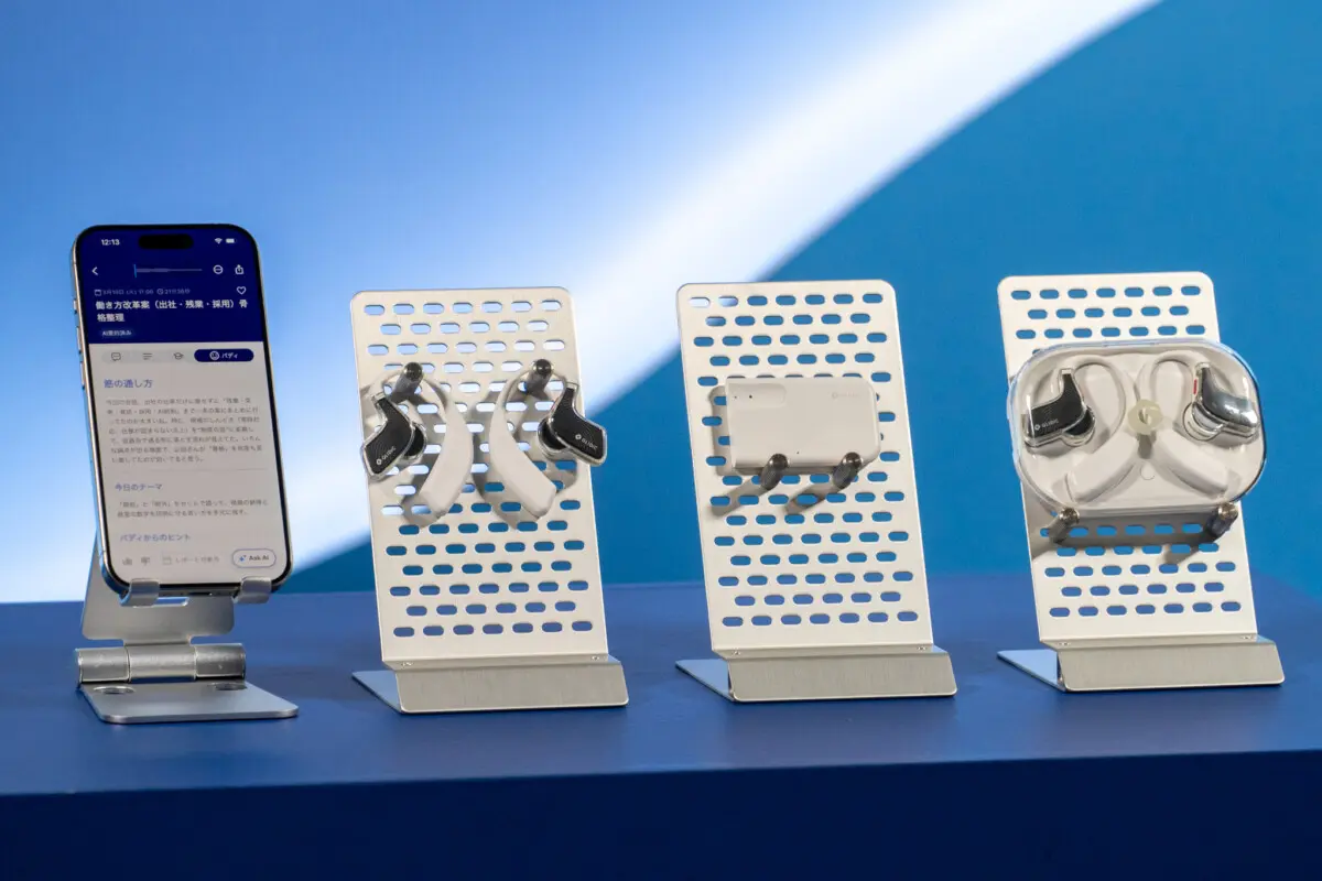 SB C&S、AIイヤホン「GLIDiC AI +u Buds」を発表 録音・要約に加えて次