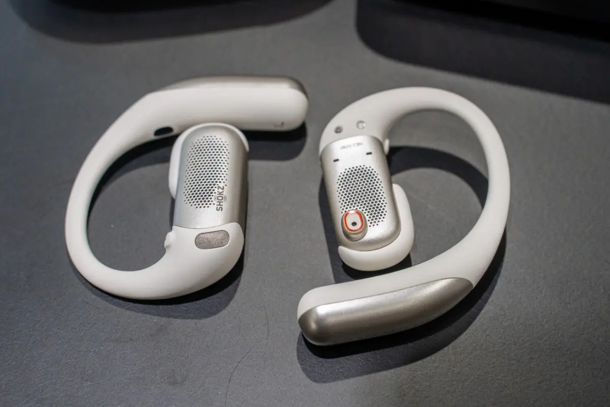 Shokz「OpenFit Pro」発表。耳を塞がないのにノイズを低減する新
