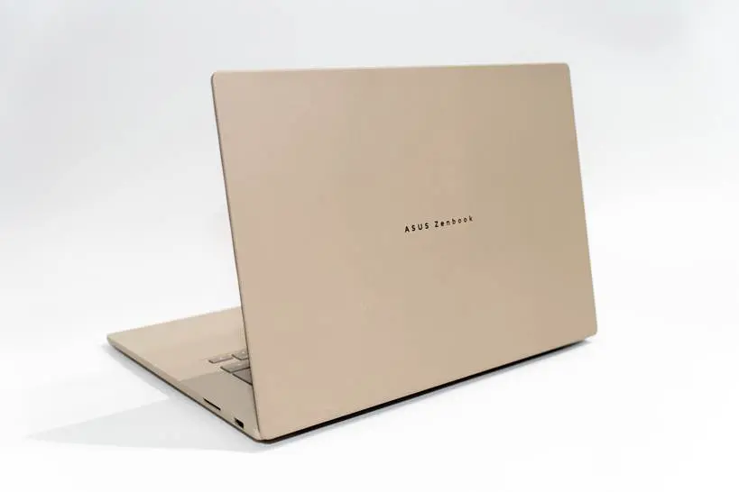 16型OLEDで約1.2kg。Snapdragon X2 Elite Extreme搭載の「ASUS Zenbook
