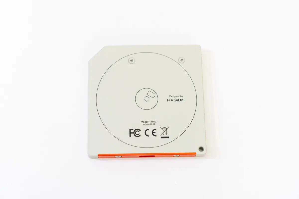 見た目はフロッピー、中身は10Gbps SSD。HAGiBiSの遊び心ケースを試す