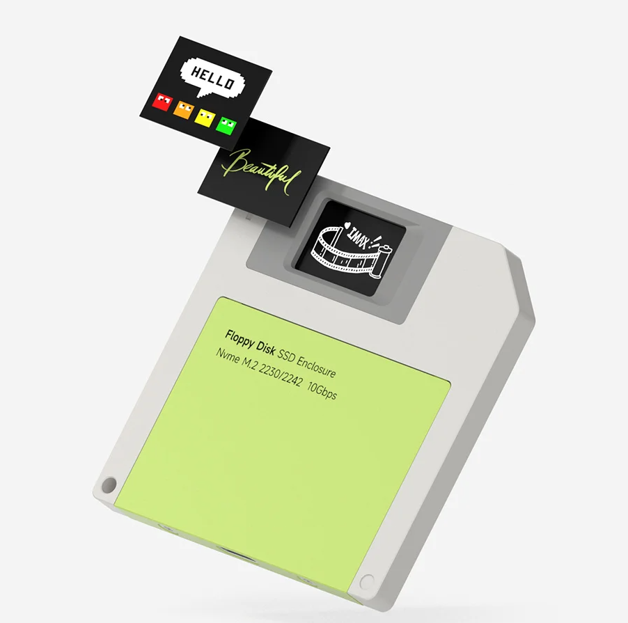 見た目はフロッピー、中身は10Gbps SSD。HAGiBiSの遊び心ケースを試す